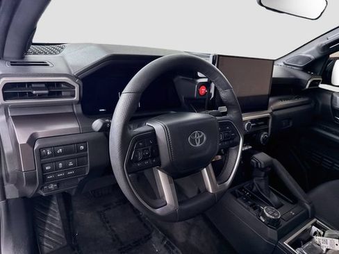 Certified 2025 Toyota Tacoma TRD Off-Road w/ TRD Off Road Upgrade Package AWD/4WD image 10