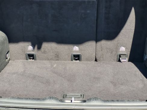 Used 2023 Jeep Compass Limited image 30