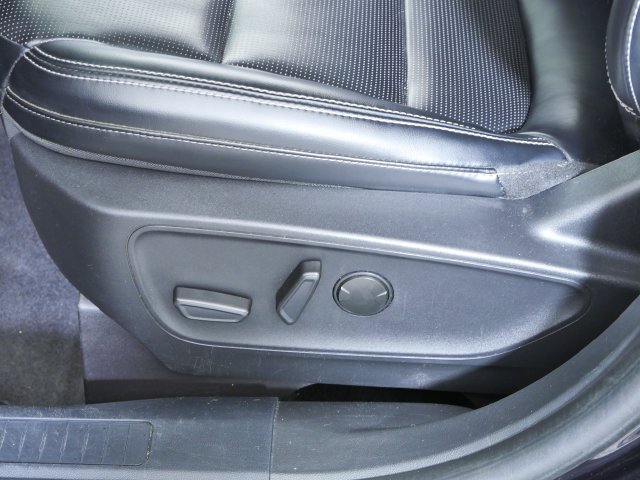 Certified 2024 Ford Escape Platinum AWD/4WD image 19