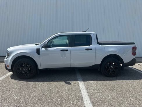 Used 2025 Ford Maverick XLT w/ XLT Luxury Package AWD/4WD image 3