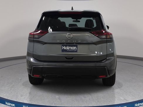 Used 2024 Nissan Rogue S AWD/4WD image 7