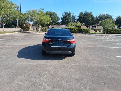 Used 2016 Toyota Corolla LE FWD image 5