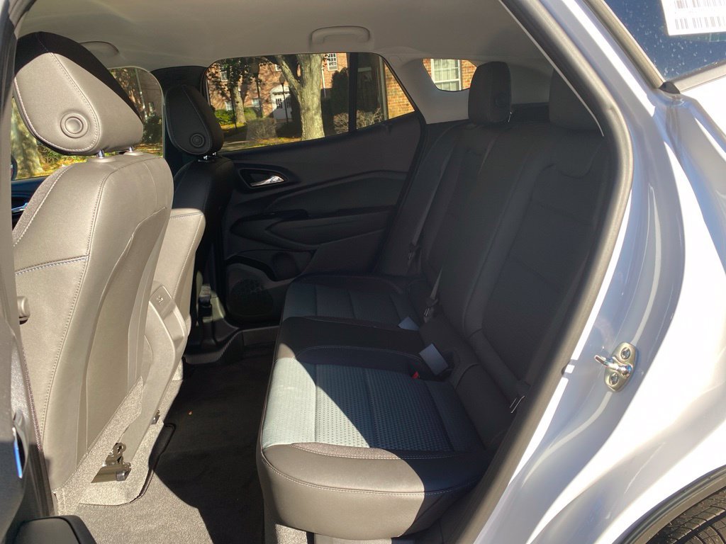 New 2026 Chevrolet Trax LT w/ LT Convenience Package FWD image 13
