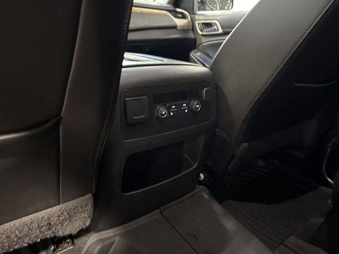 Used 2017 GMC Yukon Denali AWD/4WD image 34