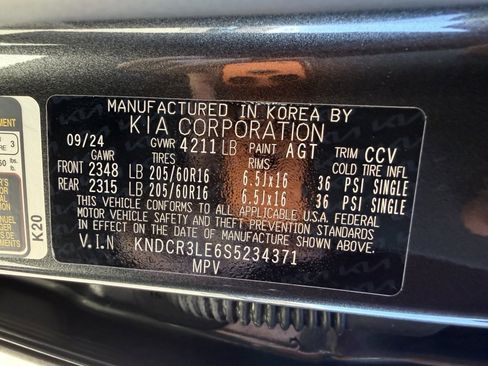 Used 2025 Kia Niro EX image 41