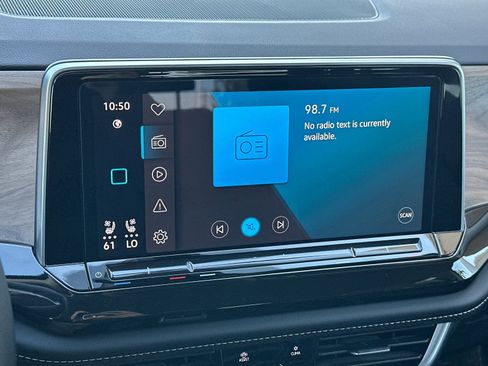 Used 2025 Volkswagen Atlas SE FWD image 18