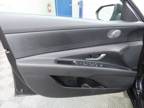 Used 2024 Hyundai Elantra SEL FWD image 54