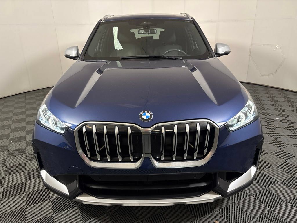 Certified 2023 BMW X1 xDrive28i w/ Convenience Package AWD/4WD image 3