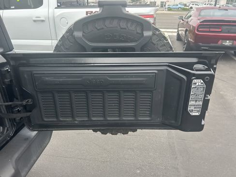 Used 2023 Jeep Wrangler Unlimited w/ Dual Top Group image 42