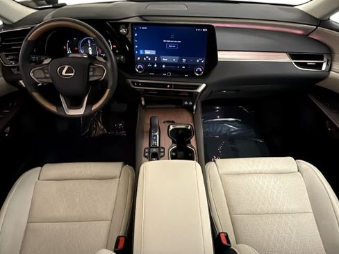 Used 2024 Lexus RX 350 AWD w/ Convenience Package image 4