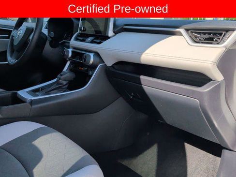 Certified 2025 Toyota RAV4 XLE AWD/4WD image 29