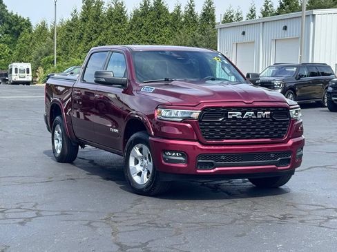 Used 2025 RAM 1500 Big Horn AWD/4WD image 1