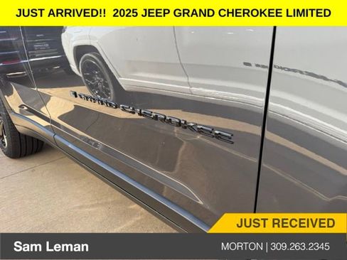 New 2025 Jeep Grand Cherokee Limited w/ Black Appearance Package image 5