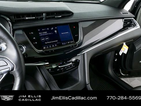 Certified 2024 Cadillac XT6 Sport w/ Technology Package image 13