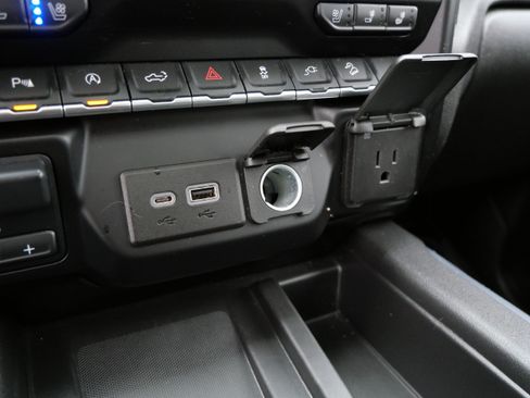 Certified 2021 GMC Sierra 1500 AT4 w/ AT4 Premium Package AWD/4WD image 35