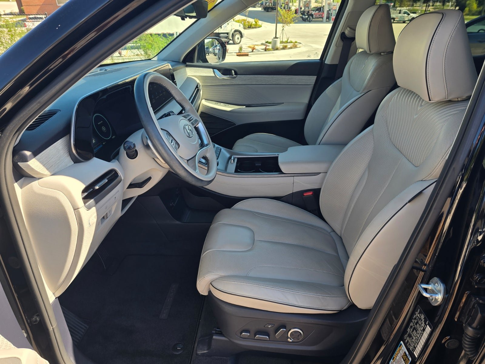 Used 2024 Hyundai Palisade Calligraphy AWD/4WD image 13