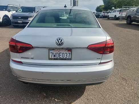 Used 2017 Volkswagen Passat 1.8T SE FWD image 11