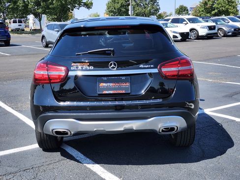 Used 2019 Mercedes-Benz GLA 250 4MATIC image 9