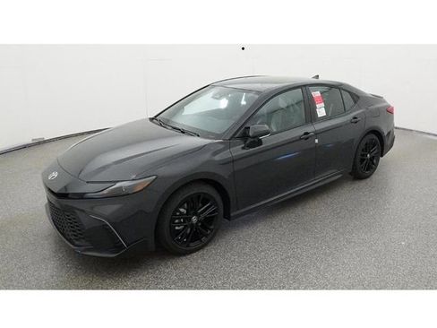 New 2026 Toyota Camry SE FWD image 1