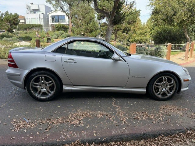 Used 2004 Mercedes-Benz SLK 32 AMG image 40