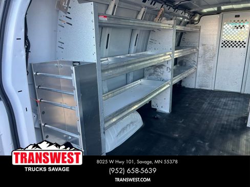 Used 2018 Chevrolet Express 3500 Extended w/ Driver Convenience Package image 8