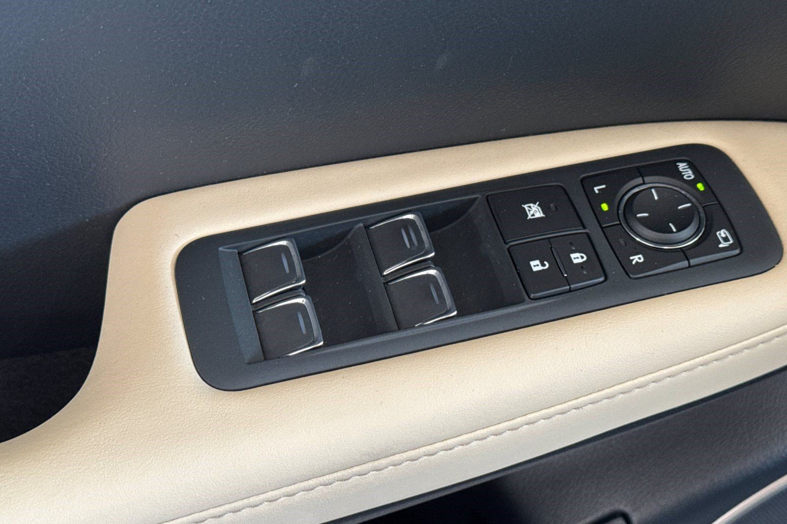 Certified 2022 Lexus RX 350 AWD w/ Premium Package image 14