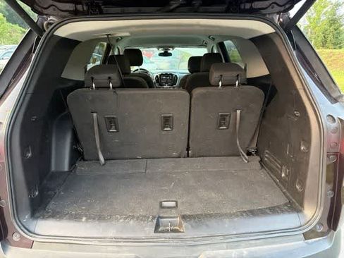 Used 2021 Chevrolet Traverse LT AWD/4WD image 12