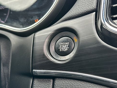 Used 2022 Jeep Grand Cherokee Limited w/ Trailer Tow Group IV image 36