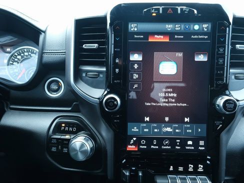 Used 2023 RAM 1500 Laramie image 19