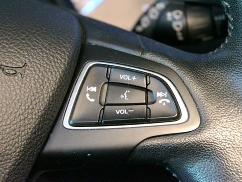 Used 2019 Ford Escape SEL w/ Sun & Style Package AWD/4WD image 22