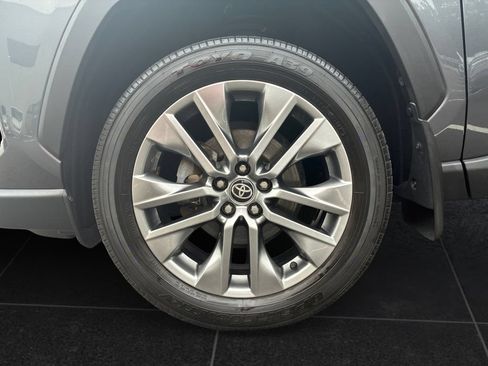Used 2023 Toyota RAV4 XLE Premium AWD/4WD image 9