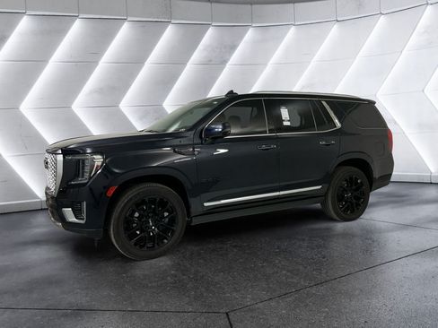 Used 2023 GMC Yukon Denali w/ Max Trailering Package RWD image 3