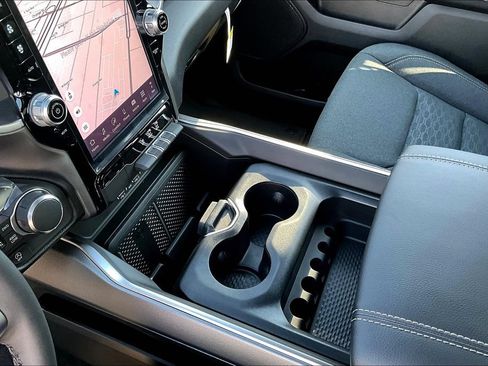 New 2026 RAM 1500 Big Horn AWD/4WD image 32