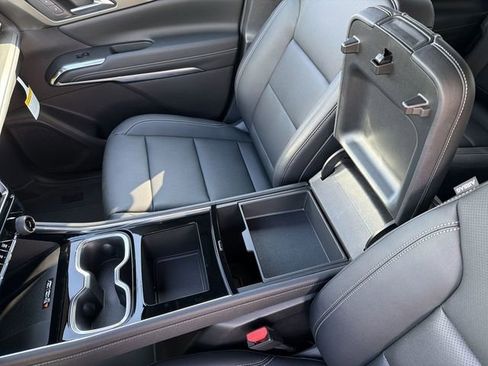 New 2026 Chevrolet Traverse LT w/ Midnight/Sport Edition image 22