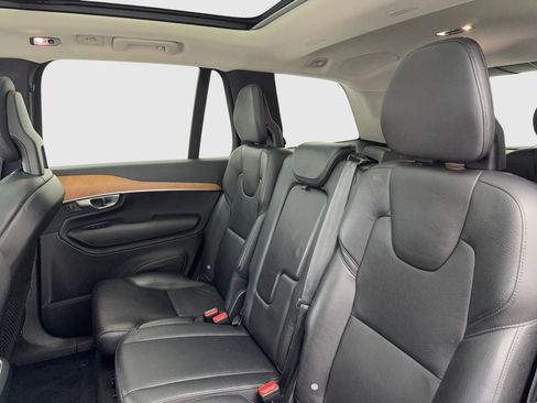 Used 2021 Volvo XC90 T6 Momentum w/ Protection Package Premier AWD/4WD image 37