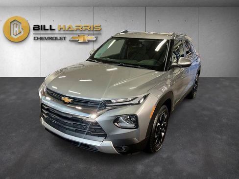 Used 2023 Chevrolet TrailBlazer LT w/ Convenience Package image 1