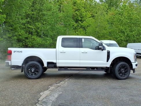 New 2026 Ford F250 Lariat w/ Black Appearance Package AWD/4WD image 4