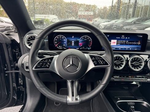 Used 2025 Mercedes-Benz CLA 250 4MATIC image 15