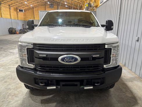 Used 2019 Ford F250 XL w/ Power Equipment Group AWD/4WD image 7
