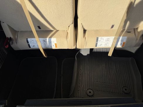 Used 2017 Ford Explorer Base AWD 4dr SUV image 15