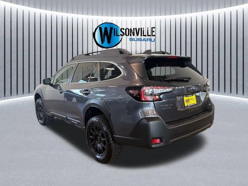 Used 2025 Subaru Outback Premium AWD/4WD image 8
