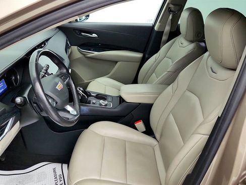 Used 2023 Cadillac XT4 Premium Luxury w/ Enhanced Visibility Package image 21