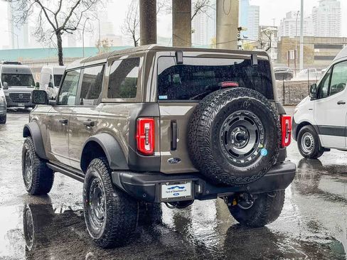 New 2025 Ford Bronco Badlands image 6