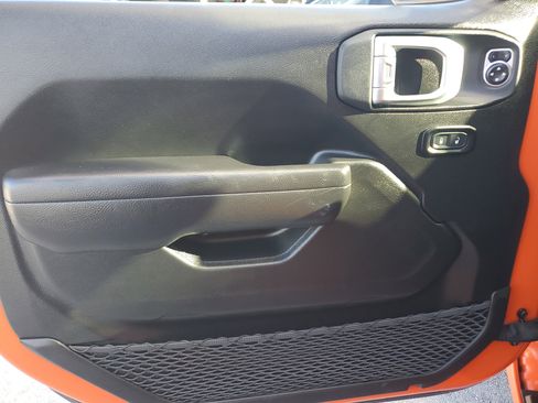 Used 2023 Jeep Gladiator Sport image 26