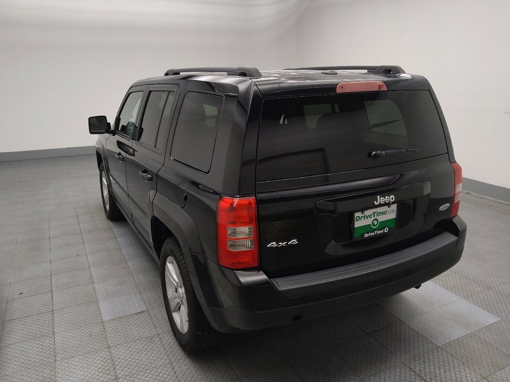 Used 2016 Jeep Patriot Latitude AWD/4WD image 5