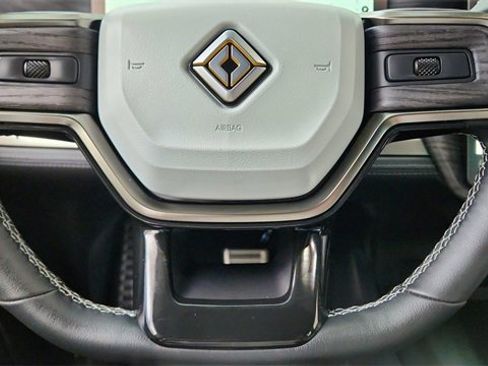 Used 2023 Rivian R1S Launch Edition image 45