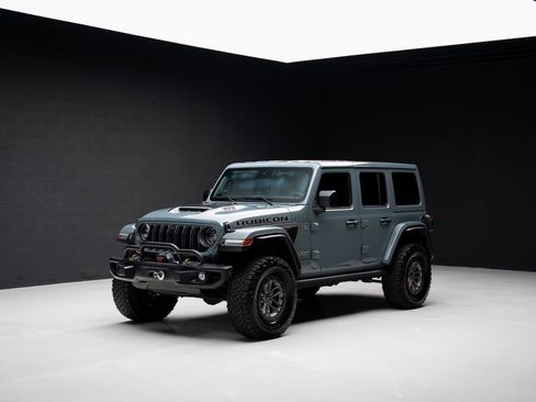 Used 2024 Jeep Wrangler Unlimited Rubicon 392 image 4