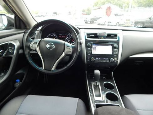 Used 2013 Nissan Altima 2.5 SV w/ 2.5SV Convenience Pkg FWD image 17