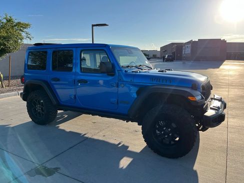 Used 2024 Jeep Wrangler Unlimited AWD/4WD image 5