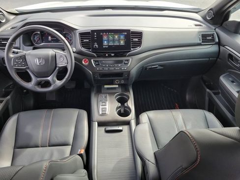 Certified 2022 Honda Pilot TrailSport image 2
